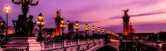 Girl alone in Paris – non traditional things to do